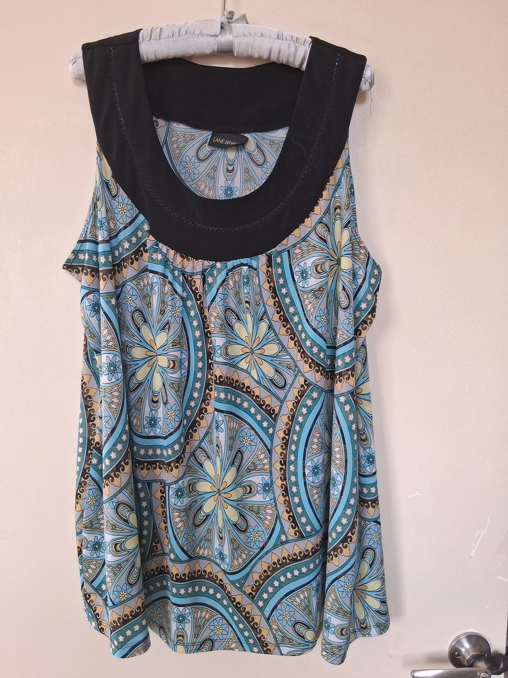 Lane Bryant Sleeveless Scoop Neck Print Tank Top in Teal and Black
